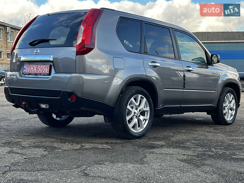 Внедорожник / Кроссовер Nissan X-Trail 2011 в Луцке