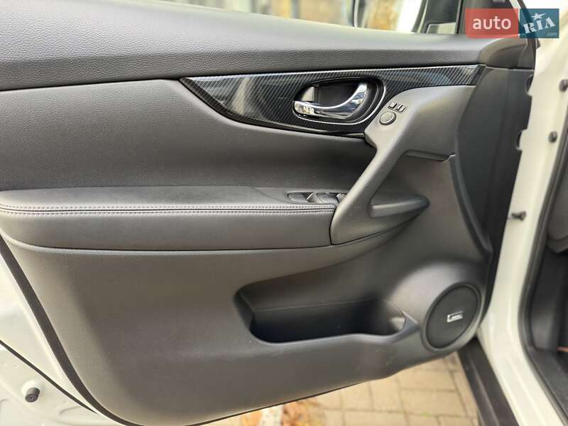 Внедорожник / Кроссовер Nissan X-Trail 2017 в Киеве