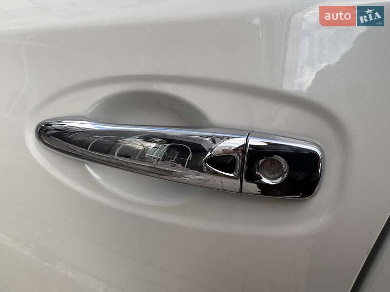 Внедорожник / Кроссовер Nissan X-Trail 2017 в Киеве