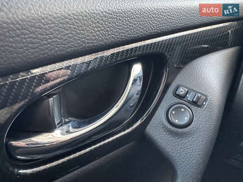 Внедорожник / Кроссовер Nissan X-Trail 2017 в Киеве