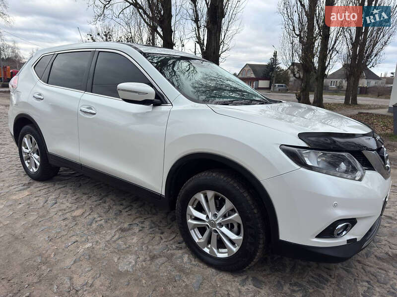 Внедорожник / Кроссовер Nissan X-Trail 2016 в Ахтырке фото 8 Внедорожник / Кроссовер Nissan X-Trail 2016 в Ахтырке