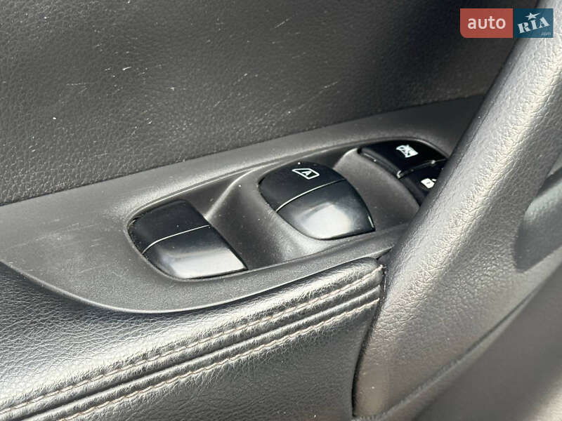 Внедорожник / Кроссовер Nissan X-Trail 2016 в Ахтырке фото 23 Внедорожник / Кроссовер Nissan X-Trail 2016 в Ахтырке