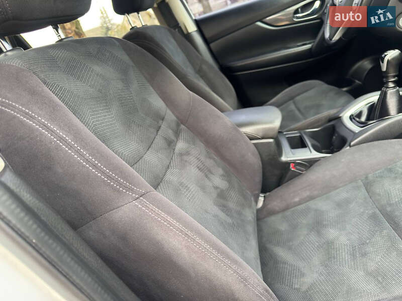 Внедорожник / Кроссовер Nissan X-Trail 2016 в Ахтырке фото 50 Внедорожник / Кроссовер Nissan X-Trail 2016 в Ахтырке