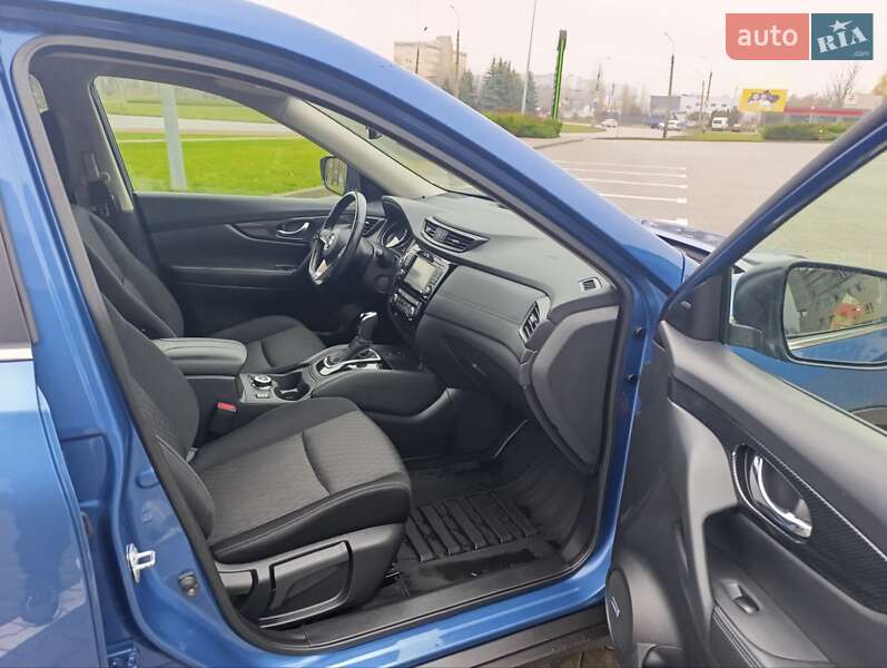 Позашляховик / Кросовер Nissan X-Trail 2017 в Черкасах