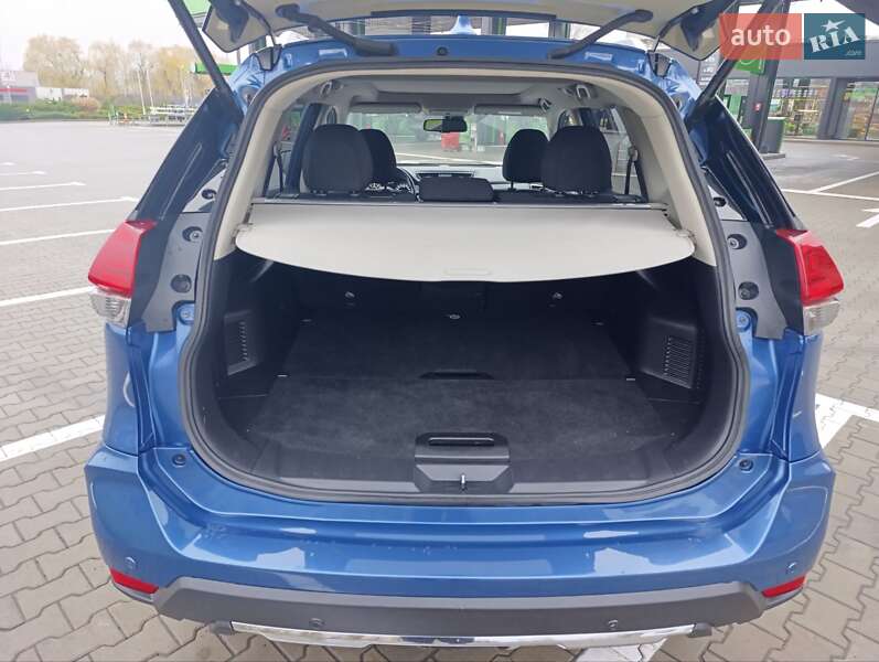 Позашляховик / Кросовер Nissan X-Trail 2017 в Черкасах