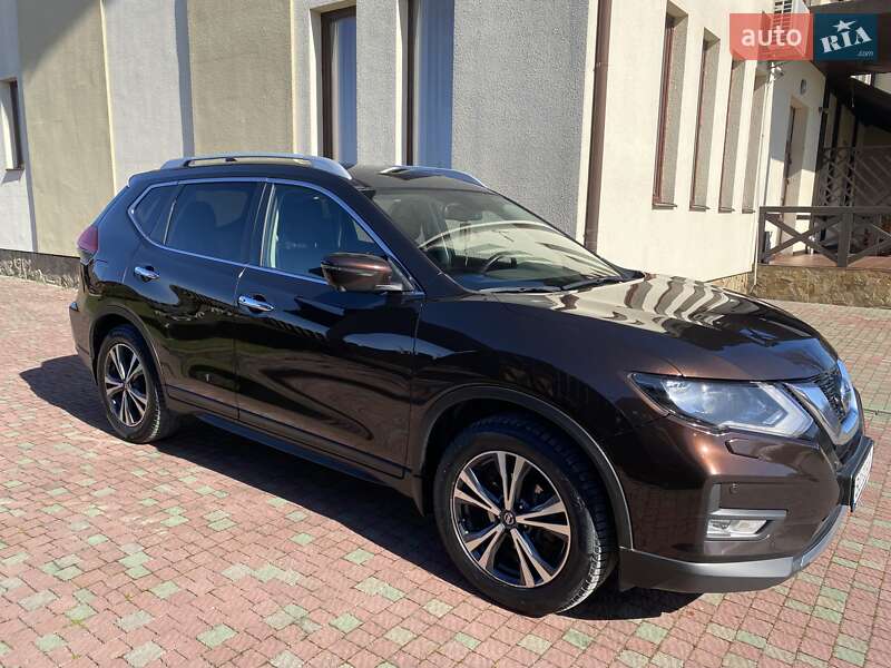 Внедорожник / Кроссовер Nissan X-Trail 2017 в Львове фото 4 Внедорожник / Кроссовер Nissan X-Trail 2017 в Львове