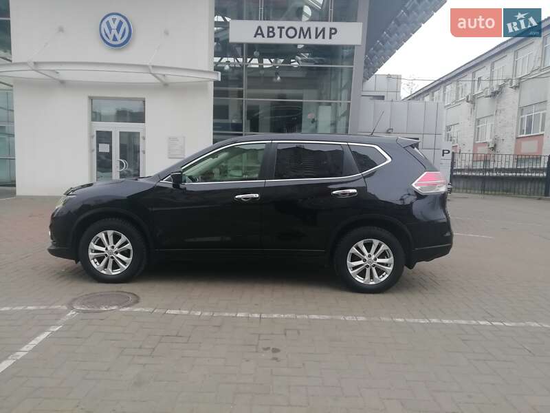 Внедорожник / Кроссовер Nissan X-Trail 2016 в Киеве