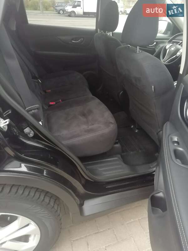 Внедорожник / Кроссовер Nissan X-Trail 2016 в Киеве