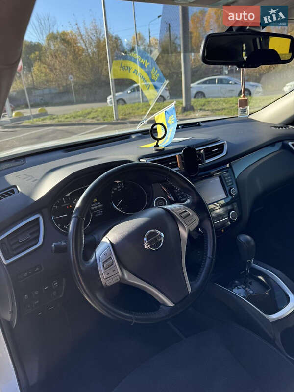Внедорожник / Кроссовер Nissan X-Trail 2016 в Одессе фото 8 Внедорожник / Кроссовер Nissan X-Trail 2016 в Одессе