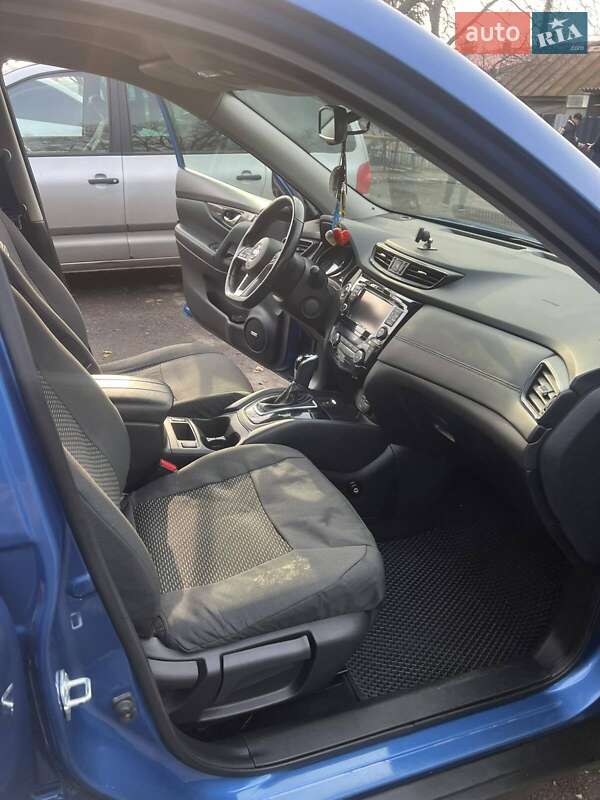 Внедорожник / Кроссовер Nissan X-Trail 2017 в Харькове