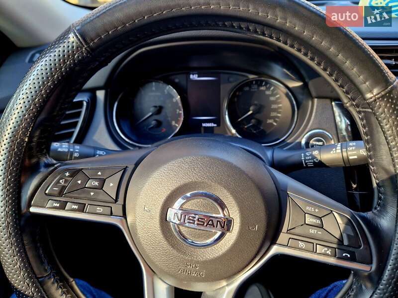 Внедорожник / Кроссовер Nissan X-Trail 2018 в Сумах