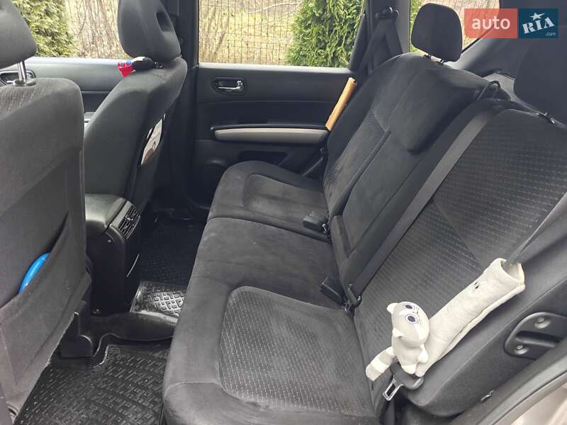 Позашляховик / Кросовер Nissan X-Trail 2010 в Хмельницькому фото 8 Позашляховик / Кросовер Nissan X-Trail 2010 в Хмельницькому