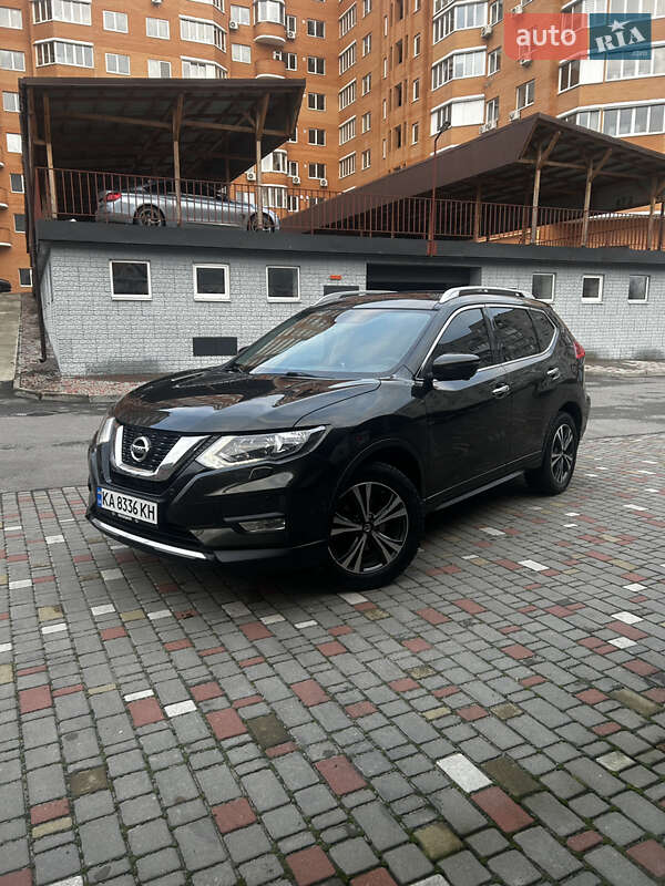 Внедорожник / Кроссовер Nissan X-Trail 2017 в Белой Церкви