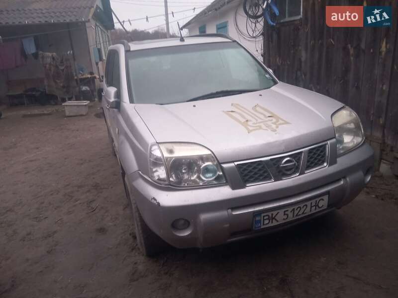 Внедорожник / Кроссовер Nissan X-Trail 2006 в Костополе
