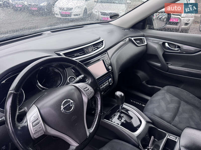 Внедорожник / Кроссовер Nissan X-Trail 2015 в Звенигородке