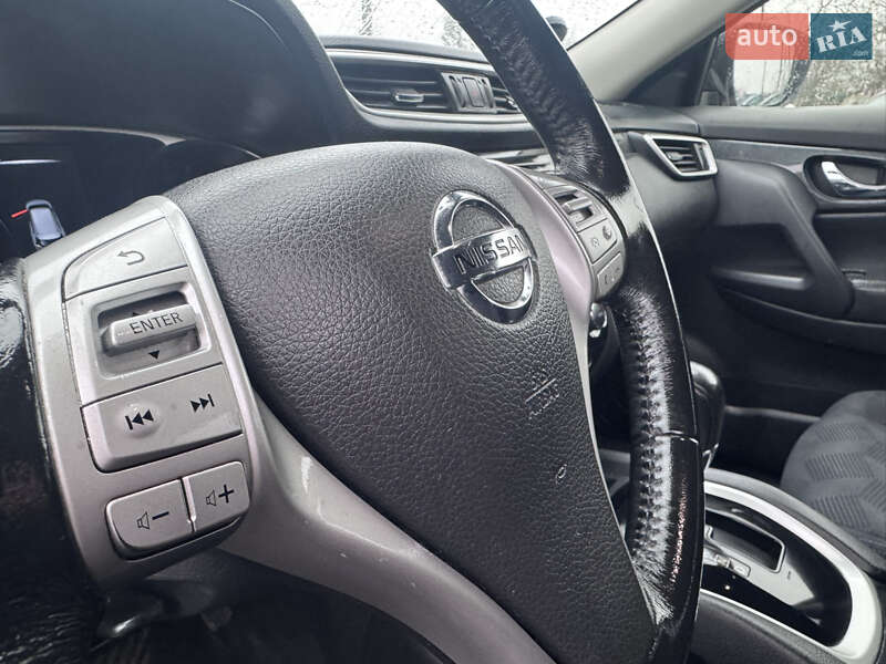 Внедорожник / Кроссовер Nissan X-Trail 2015 в Звенигородке