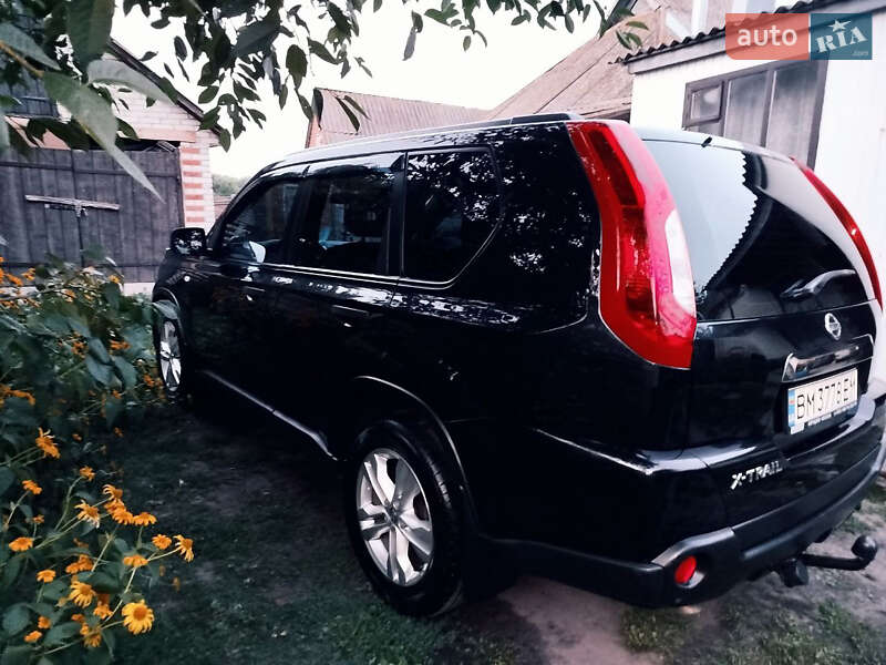 Внедорожник / Кроссовер Nissan X-Trail 2013 в Сумах