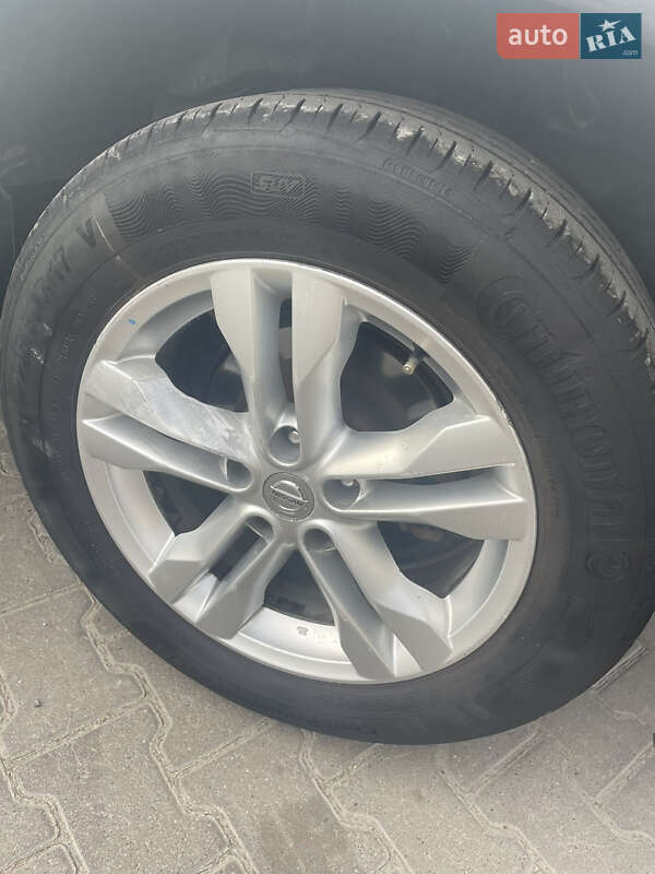 Внедорожник / Кроссовер Nissan X-Trail 2013 в Ивано-Франковске