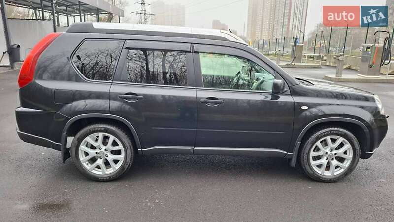 Внедорожник / Кроссовер Nissan X-Trail 2013 в Киеве фото 10 Внедорожник / Кроссовер Nissan X-Trail 2013 в Киеве