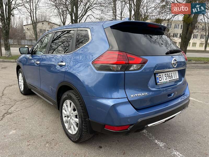 Позашляховик / Кросовер Nissan X-Trail 2017 в Києві