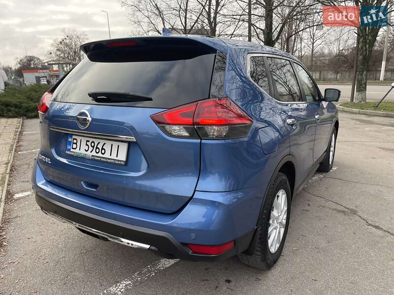 Позашляховик / Кросовер Nissan X-Trail 2017 в Києві