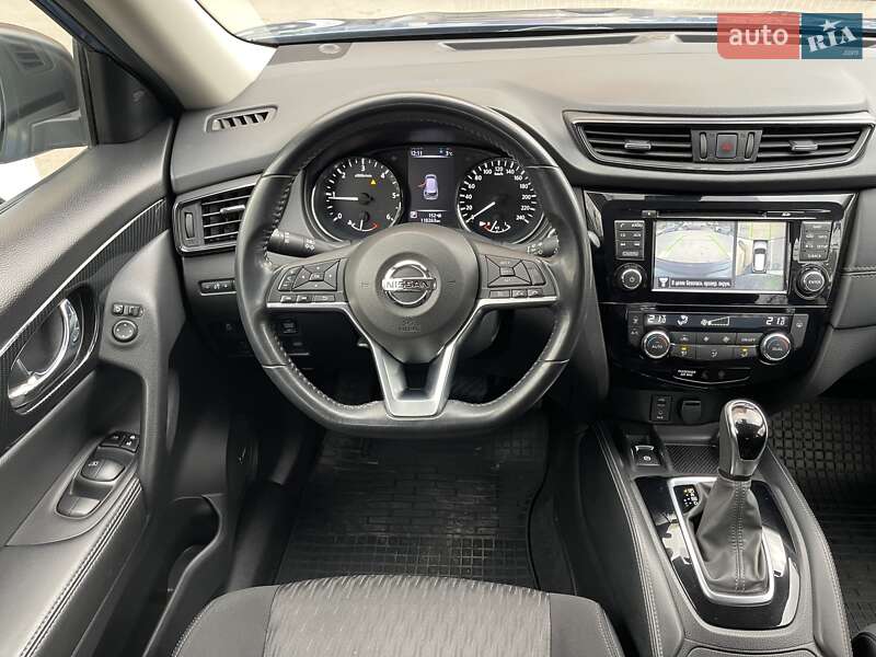 Позашляховик / Кросовер Nissan X-Trail 2017 в Києві