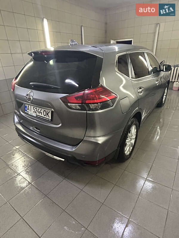 Внедорожник / Кроссовер Nissan X-Trail 2020 в Умани