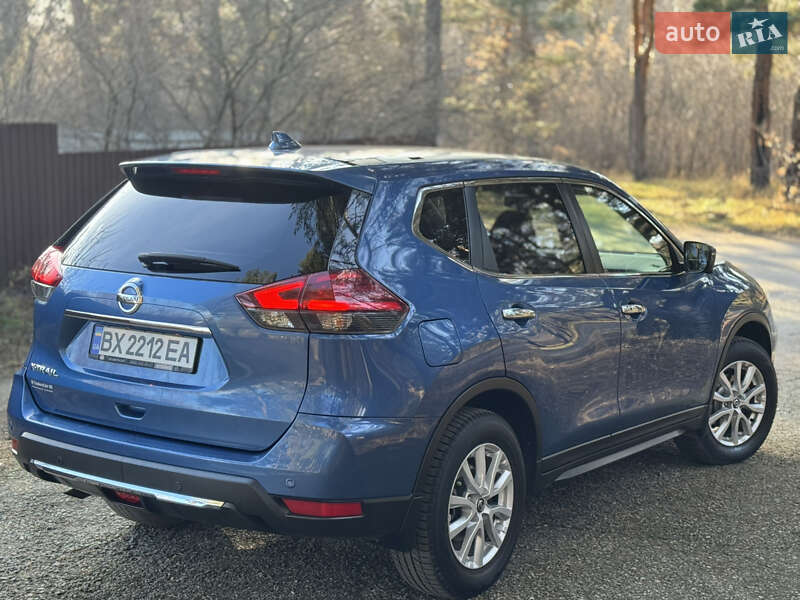 Позашляховик / Кросовер Nissan X-Trail 2017 в Києві
