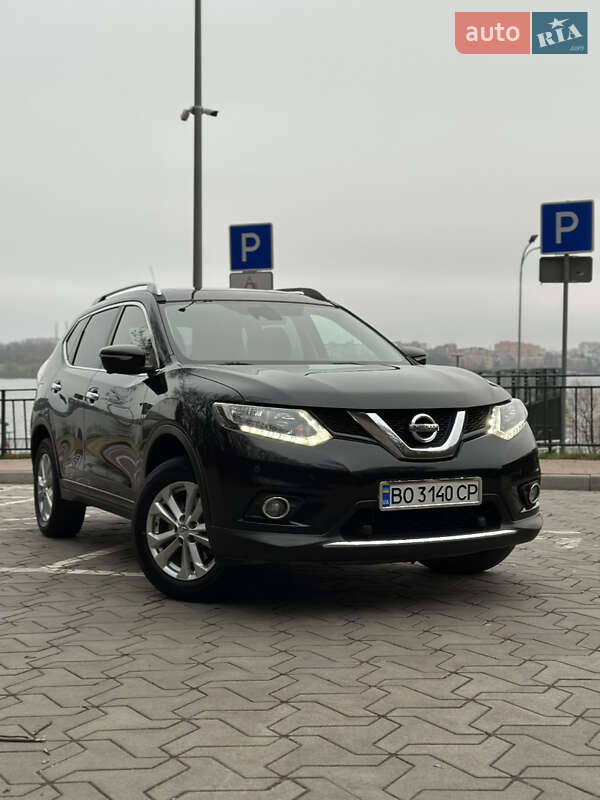 Внедорожник / Кроссовер Nissan X-Trail 2015 в Тернополе фото 2 Внедорожник / Кроссовер Nissan X-Trail 2015 в Тернополе
