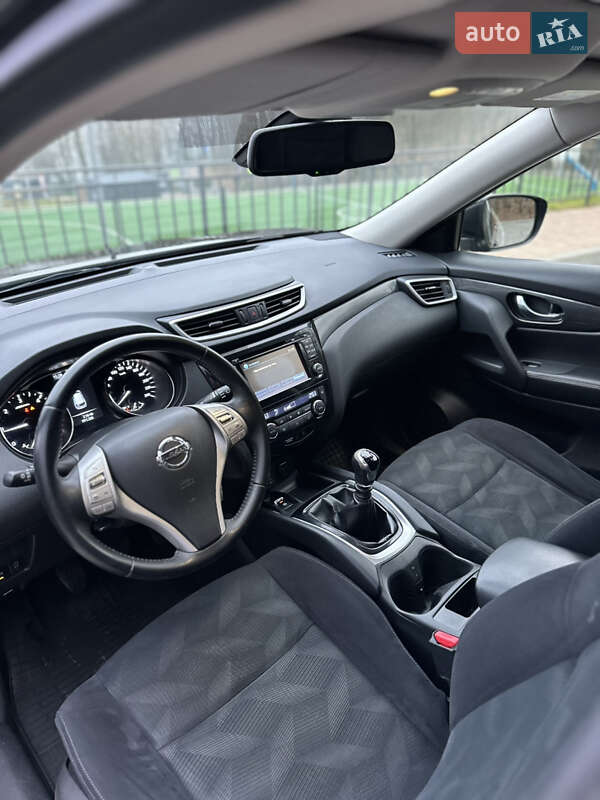 Внедорожник / Кроссовер Nissan X-Trail 2015 в Тернополе фото 107 Внедорожник / Кроссовер Nissan X-Trail 2015 в Тернополе