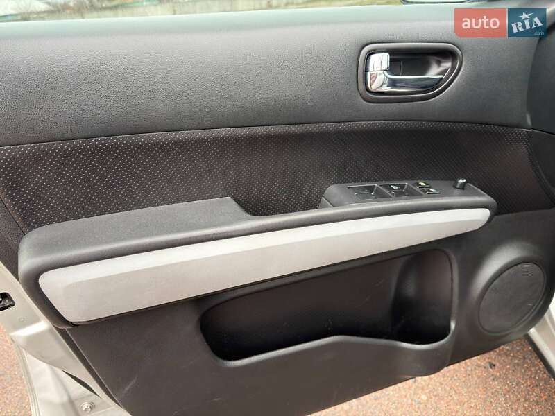 Внедорожник / Кроссовер Nissan X-Trail 2012 в Ахтырке фото 24 Внедорожник / Кроссовер Nissan X-Trail 2012 в Ахтырке