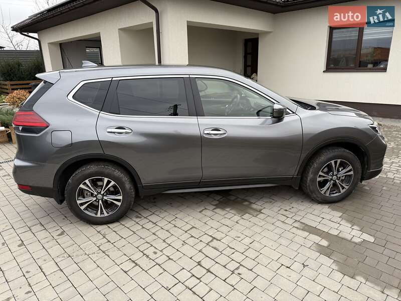 Внедорожник / Кроссовер Nissan X-Trail 2019 в Каменец-Подольском