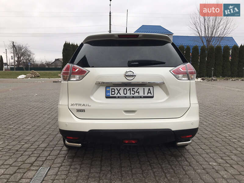 Позашляховик / Кросовер Nissan X-Trail 2015 в Дунаївцях