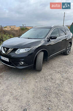 Позашляховик / Кросовер Nissan X-Trail 2015 в Умані