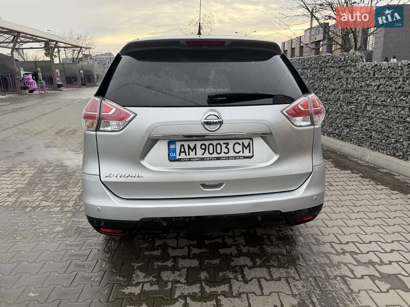 Позашляховик / Кросовер Nissan X-Trail 2016 в Радомишлі