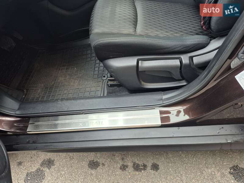 Внедорожник / Кроссовер Nissan X-Trail 2019 в Киеве