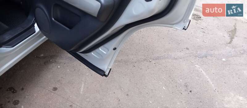 Позашляховик / Кросовер Nissan X-Trail 2011 в Житомирі