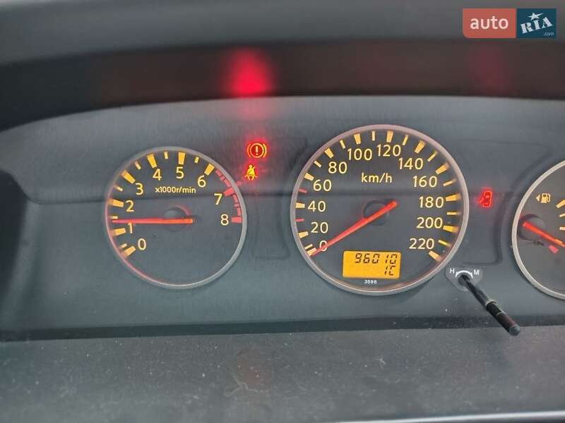 Позашляховик / Кросовер Nissan X-Trail 2003 в Києві