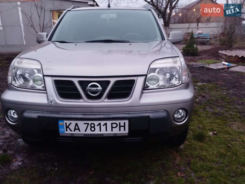 Позашляховик / Кросовер Nissan X-Trail 2003 в Чигирину