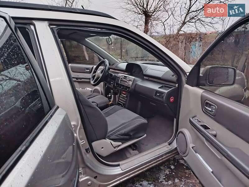 Позашляховик / Кросовер Nissan X-Trail 2003 в Чигирину