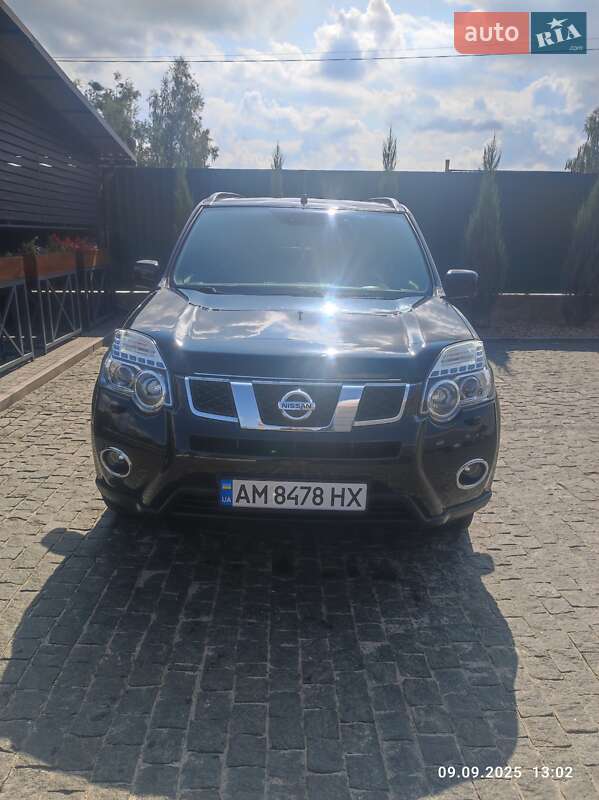 Позашляховик / Кросовер Nissan X-Trail 2014 в Коростишеві