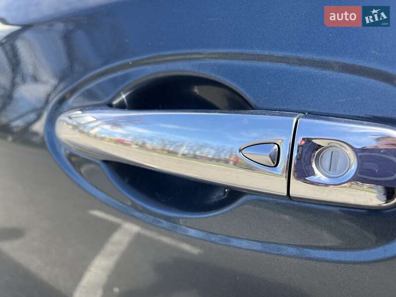 Позашляховик / Кросовер Nissan X-Trail 2017 в Києві