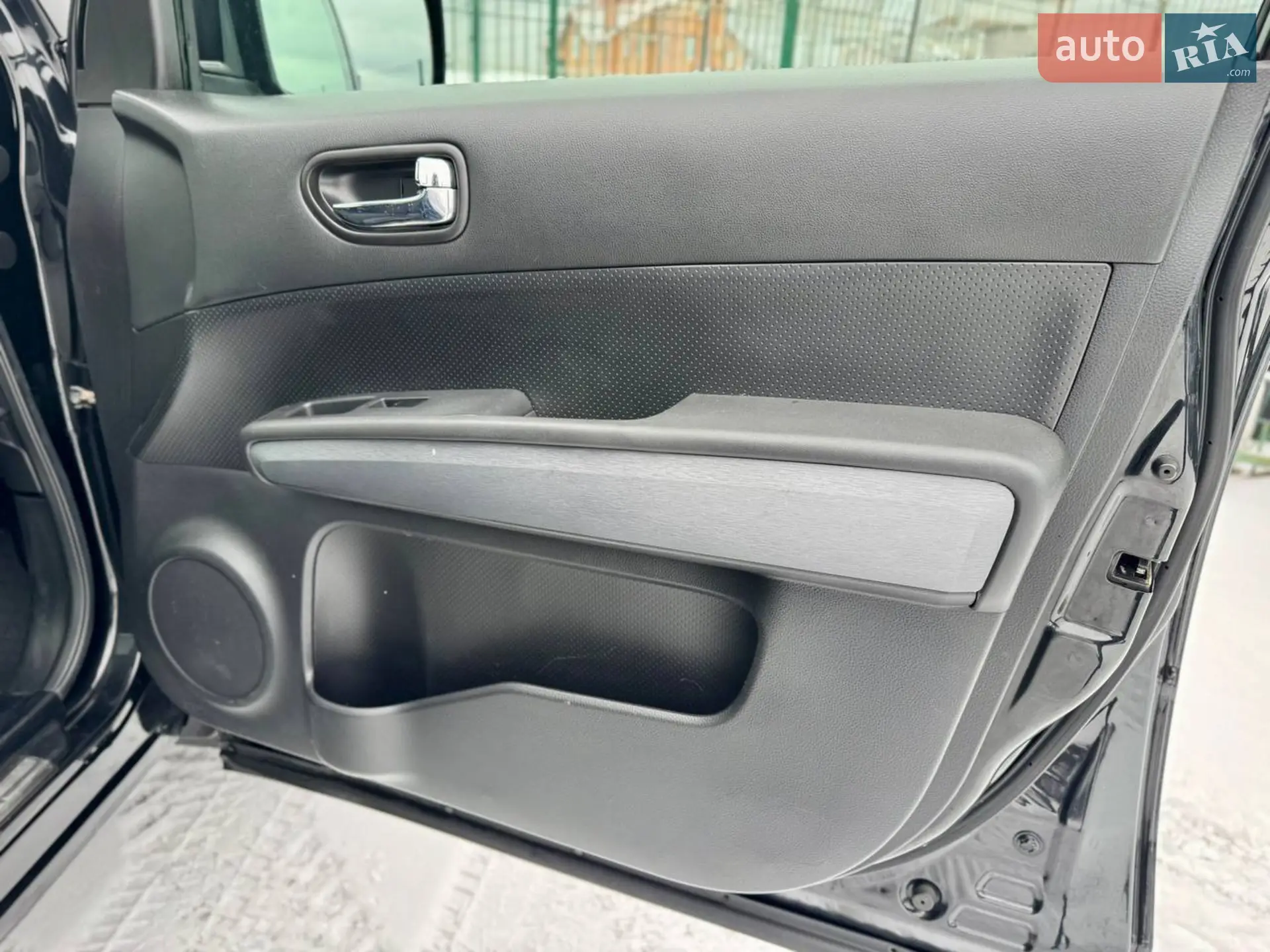 2011 Nissan X-Trail - мініатюра 28