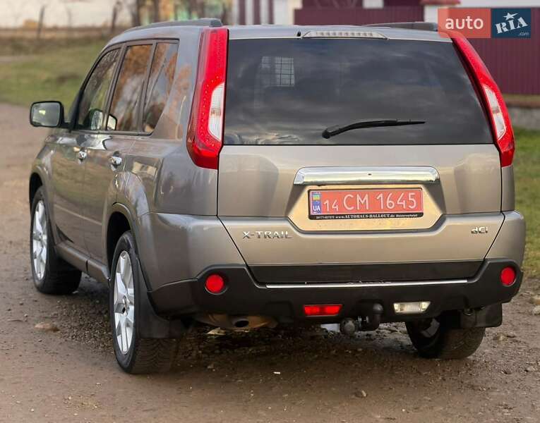 Позашляховик / Кросовер Nissan X-Trail 2012 в Долині