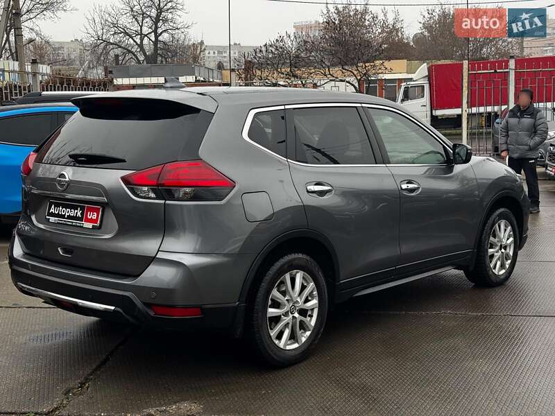 Внедорожник / Кроссовер Nissan X-Trail 2017 в Харькове