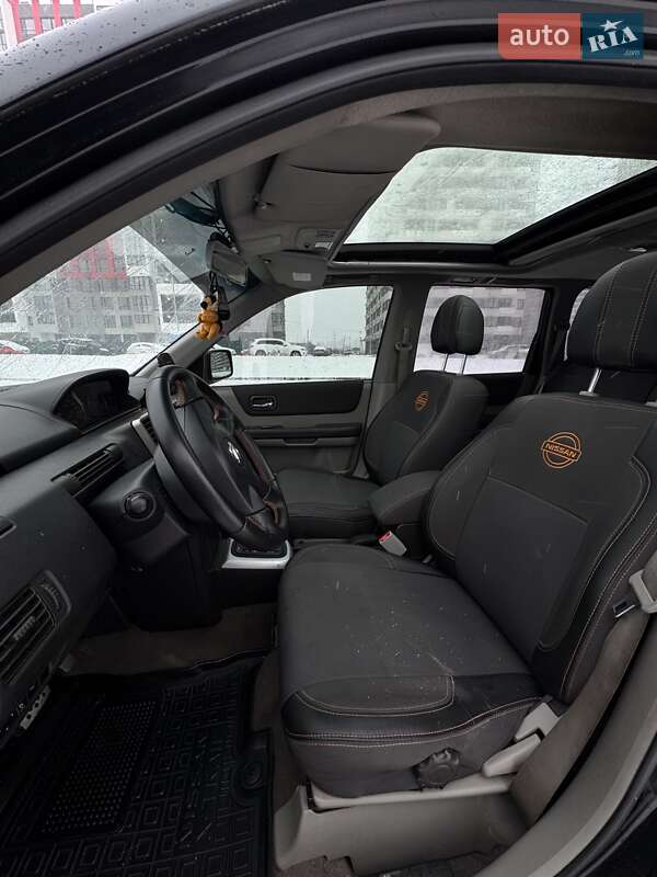 Позашляховик / Кросовер Nissan X-Trail 2005 в Києві