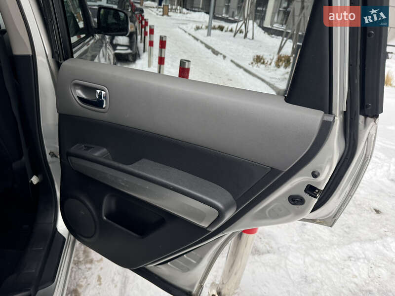 Внедорожник / Кроссовер Nissan X-Trail 2008 в Киеве