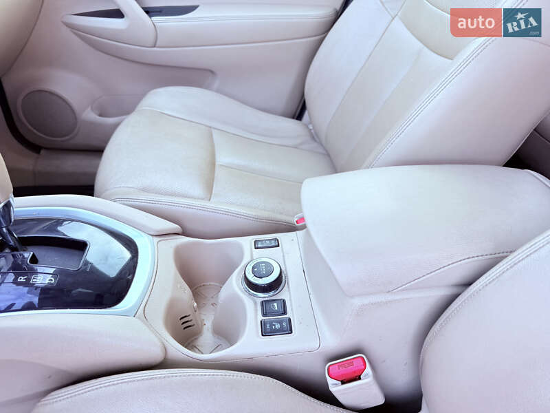 Позашляховик / Кросовер Nissan X-Trail 2014 в Харкові