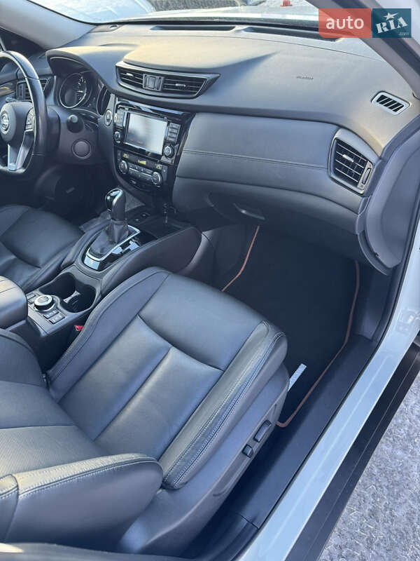 Позашляховик / Кросовер Nissan X-Trail 2018 в Києві