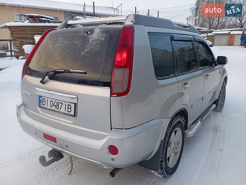 Позашляховик / Кросовер Nissan X-Trail 2004 в Лубнах